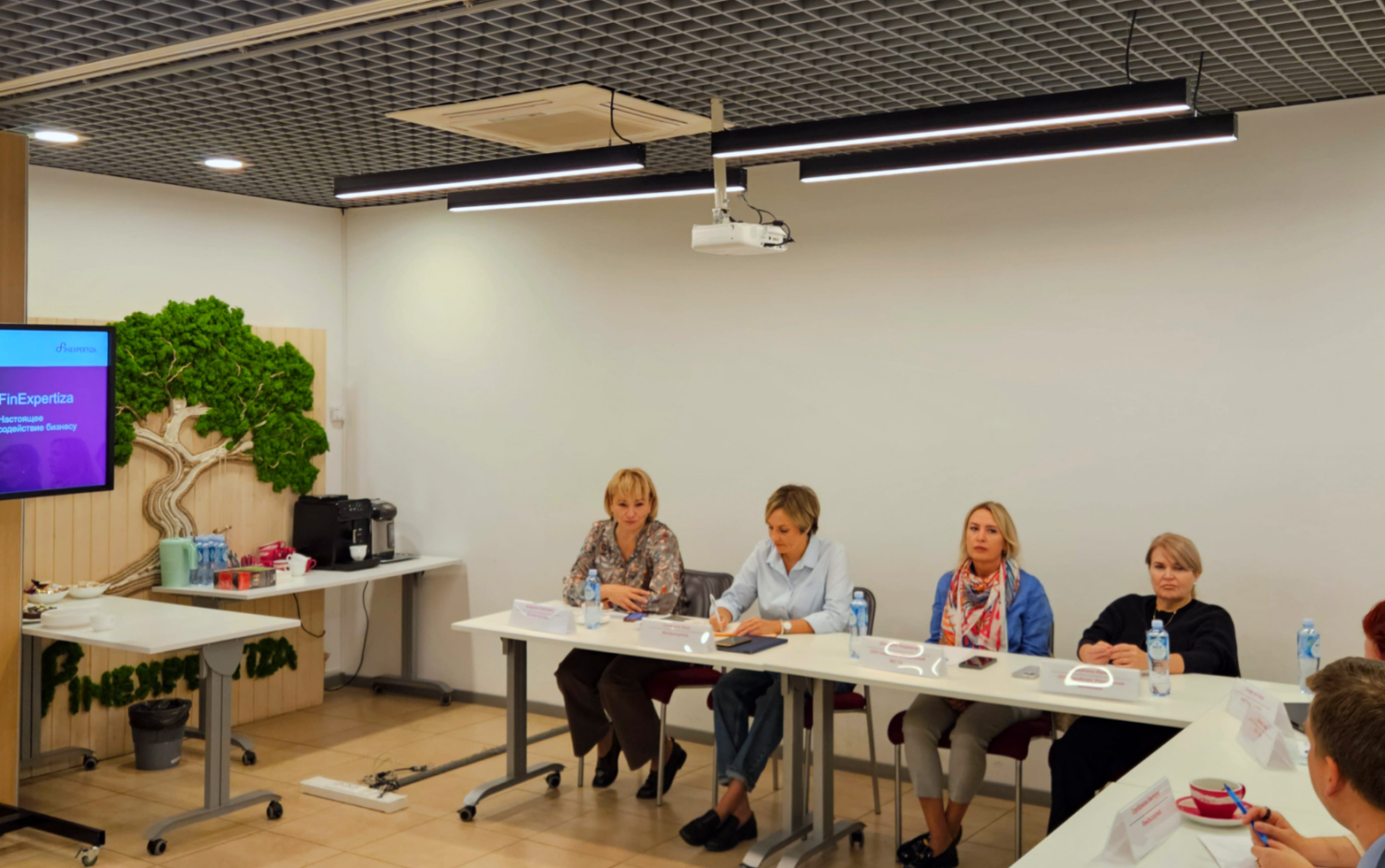 FinExpertiza провела круглый стол "Оптимизация на практике: инструменты управления расходами и человеческим капиталом" FinExpertiza провела круглый стол "Оптимизация на практике: инструменты управления расходами и человеческим капиталом"